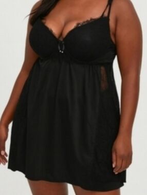 Ashley Graham Plus Size 3X Satin Lace Chemise Underwire Lace Intimates Nightgown